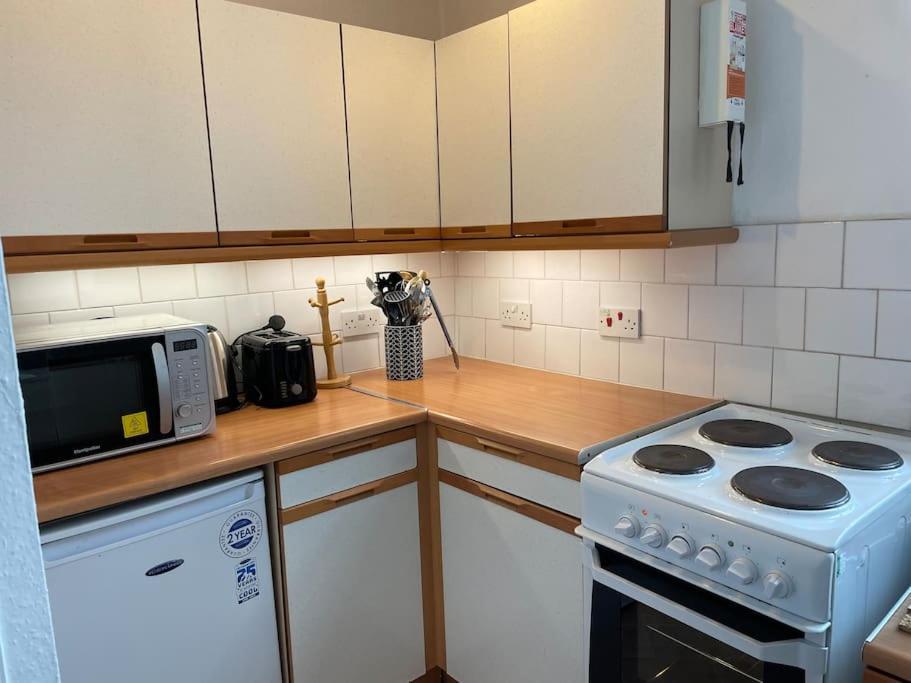 City Studio Flat West Toll Cross เอดินบะระ ภายนอก รูปภาพ