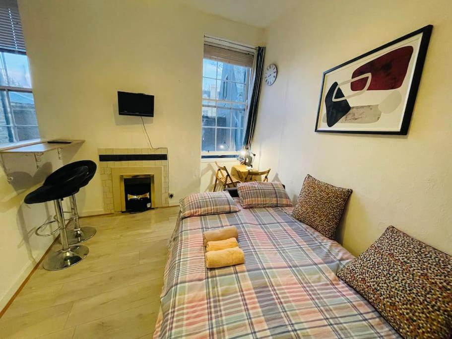 City Studio Flat West Toll Cross เอดินบะระ ภายนอก รูปภาพ